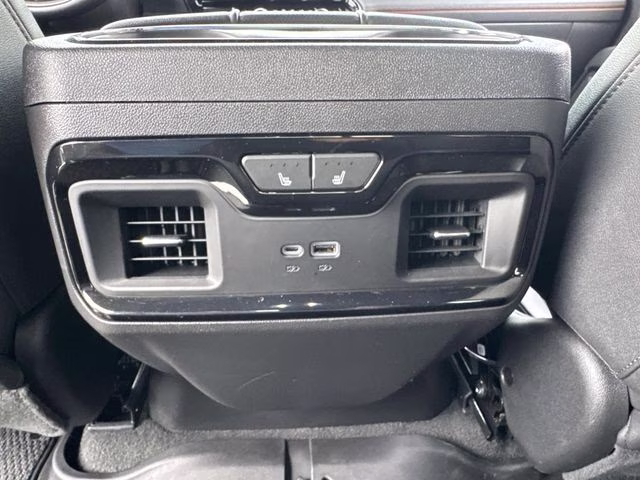 2024 Summit White GMC Sierra 1500 AT4 4X4 Truck
