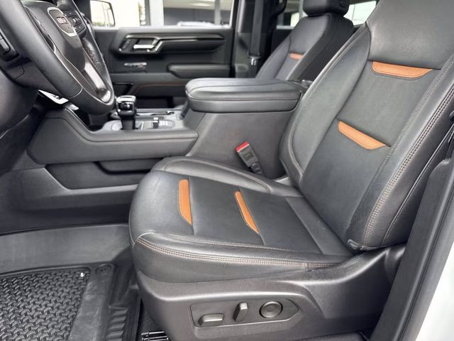 2024 Summit White GMC Sierra 1500 AT4 4X4 Truck