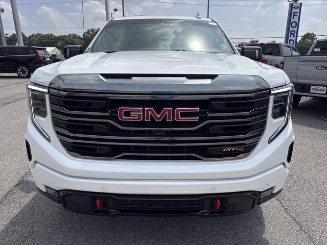 2024 Summit White GMC Sierra 1500 AT4 4X4 Truck