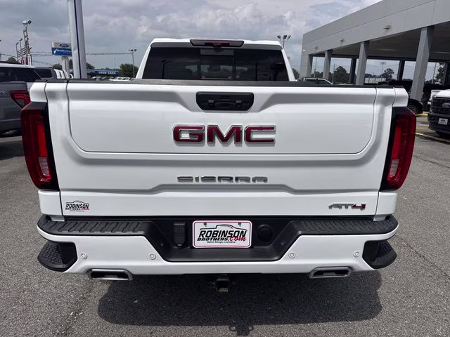 2024 Summit White GMC Sierra 1500 AT4 4X4 Truck