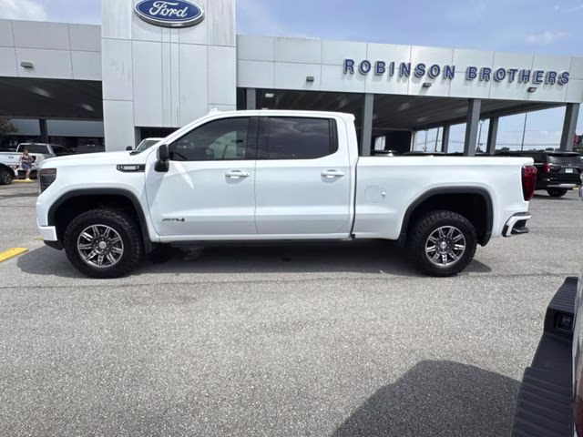 2024 Summit White GMC Sierra 1500 AT4 4X4 Truck
