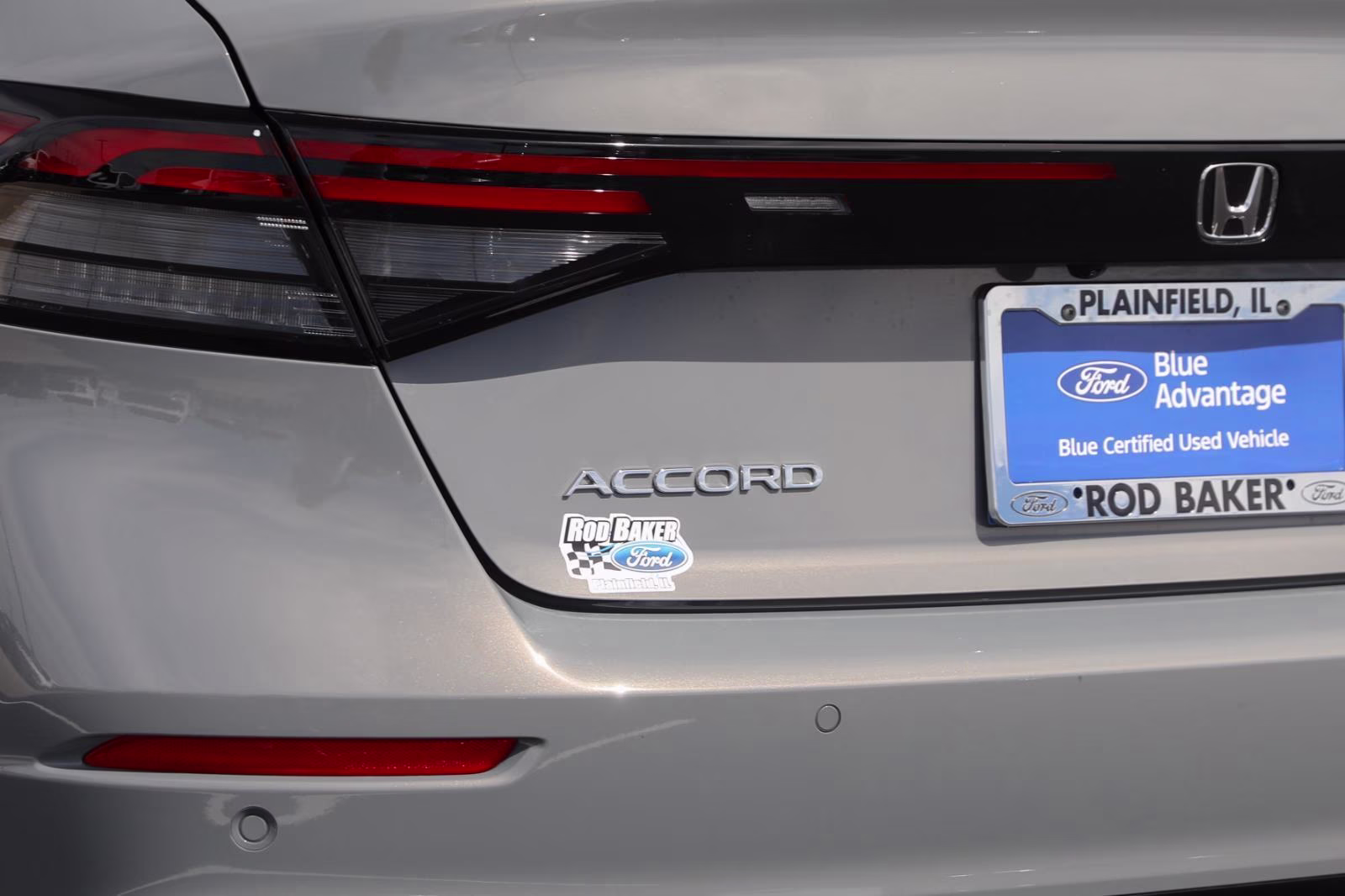 2025 Urban Gray Pearl Honda Accord Hybrid Touring FWD Sedan