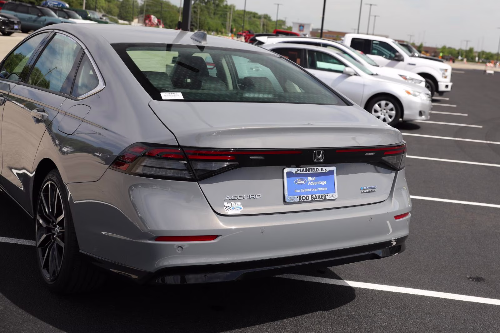 2025 Urban Gray Pearl Honda Accord Hybrid Touring FWD Sedan