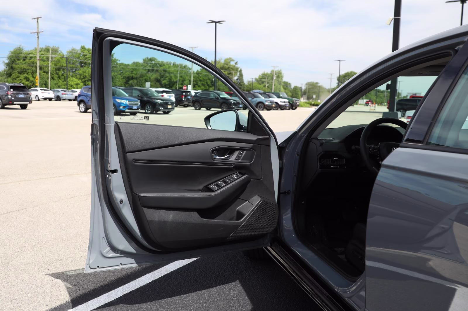 2025 Urban Gray Pearl Honda Accord Hybrid Touring FWD Sedan