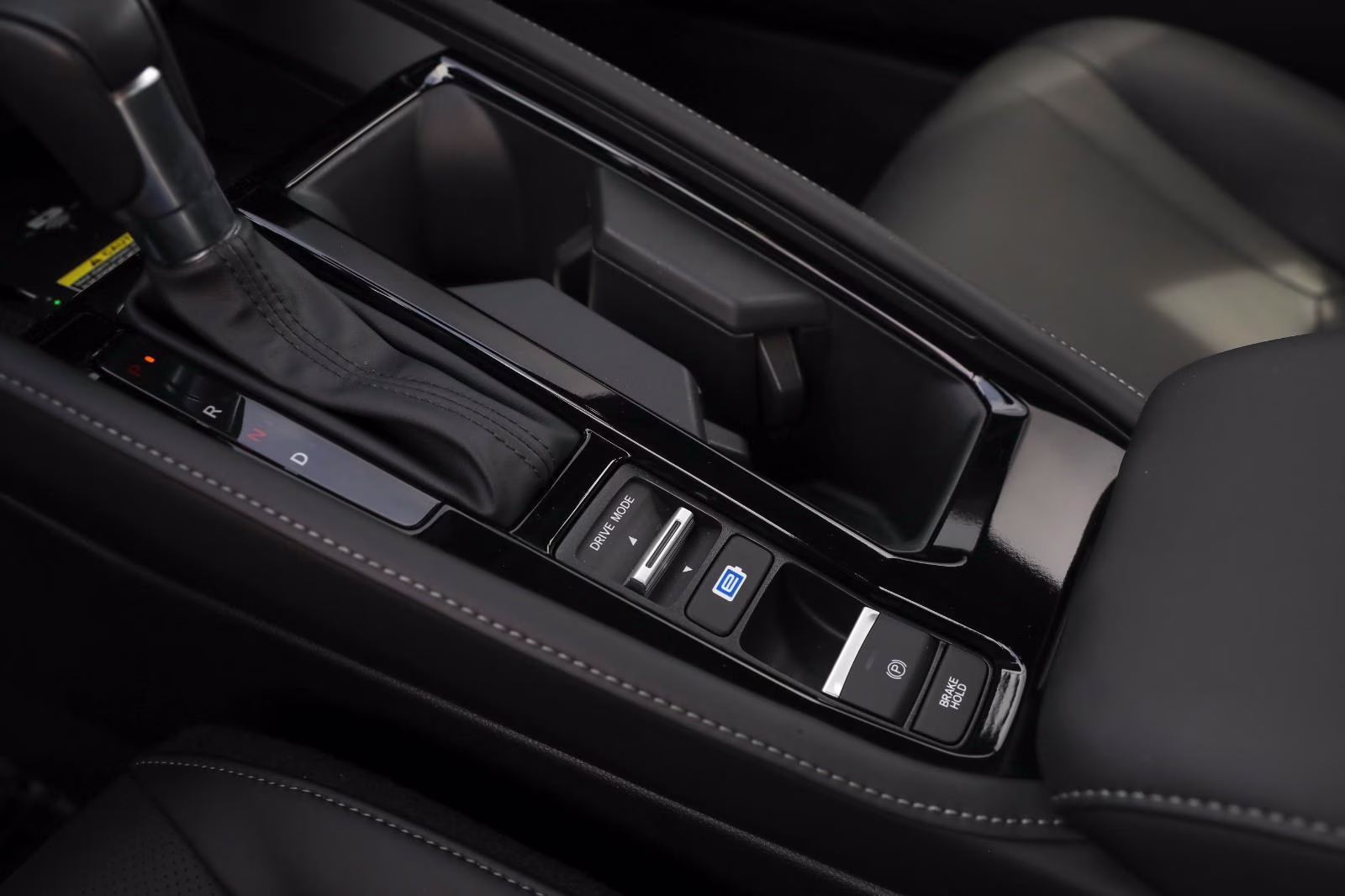 2025 Urban Gray Pearl Honda Accord Hybrid Touring FWD Sedan