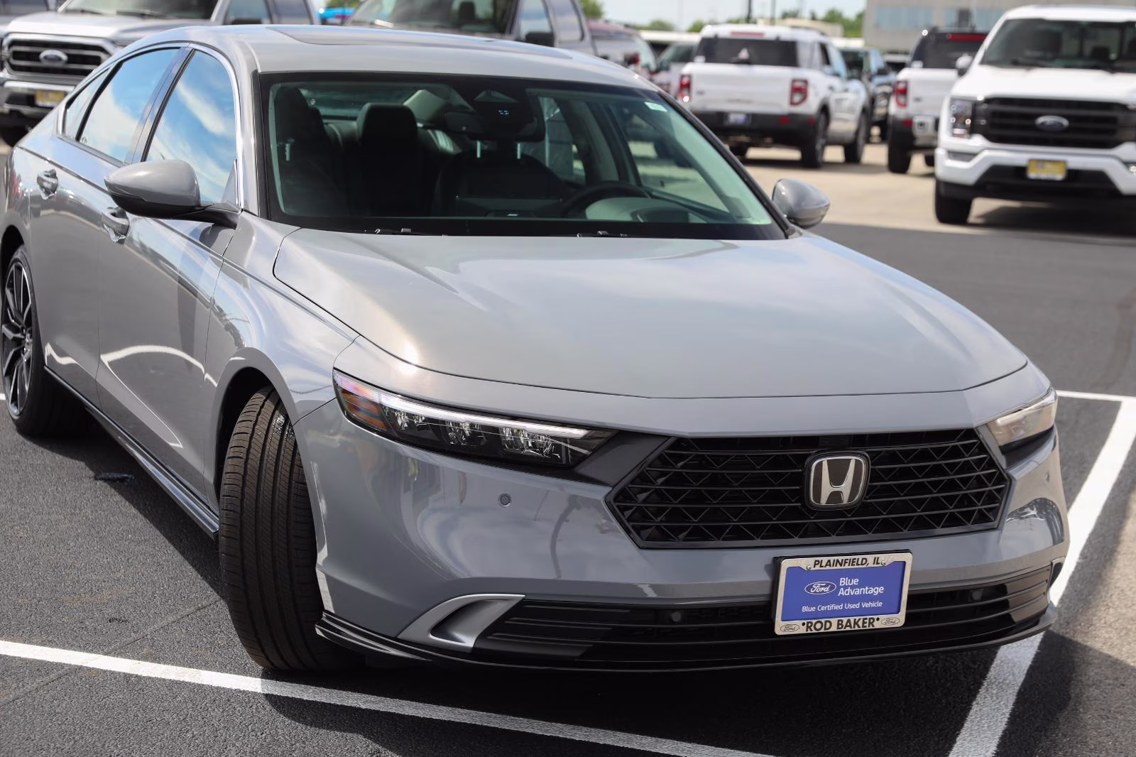 2025 Urban Gray Pearl Honda Accord Hybrid Touring FWD Sedan