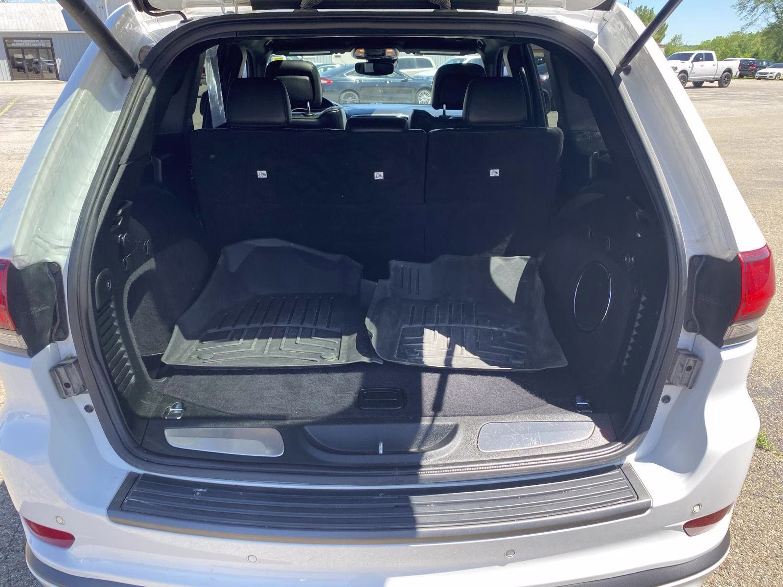 2018 Bright White Clearcoat Jeep Grand Cherokee High Altitude 4X4 SUV