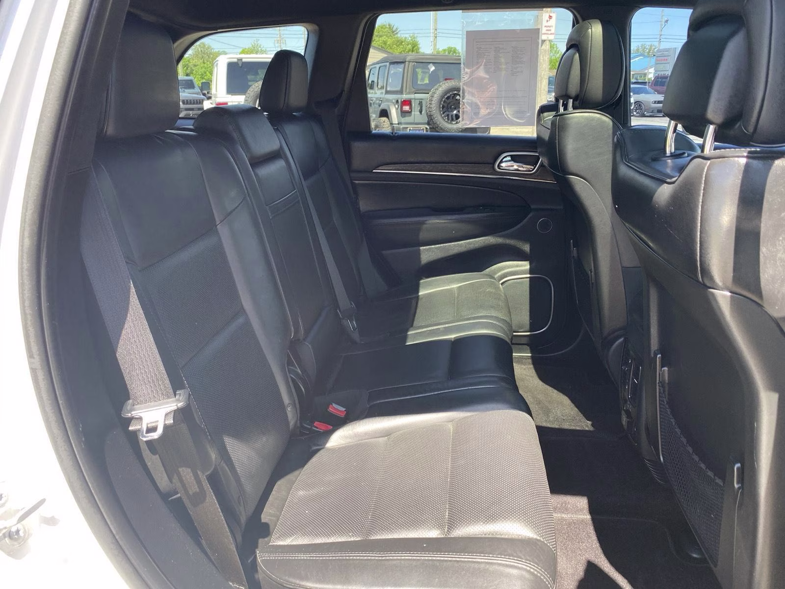 2018 Bright White Clearcoat Jeep Grand Cherokee High Altitude 4X4 SUV