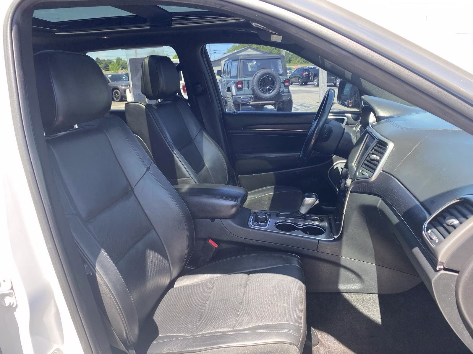 2018 Bright White Clearcoat Jeep Grand Cherokee High Altitude 4X4 SUV