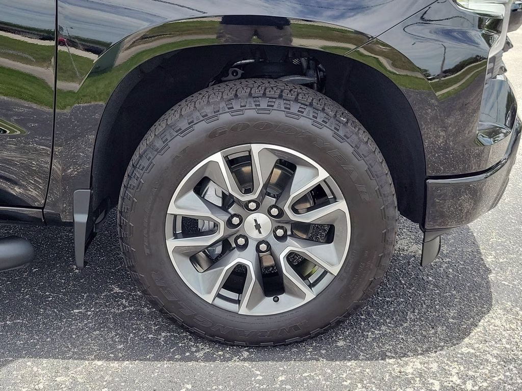 2025 Black Chevrolet Silverado RST 4X4 Truck