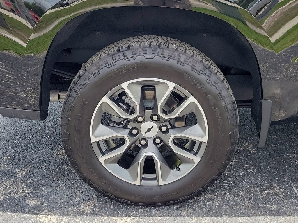 2025 Black Chevrolet Silverado RST 4X4 Truck