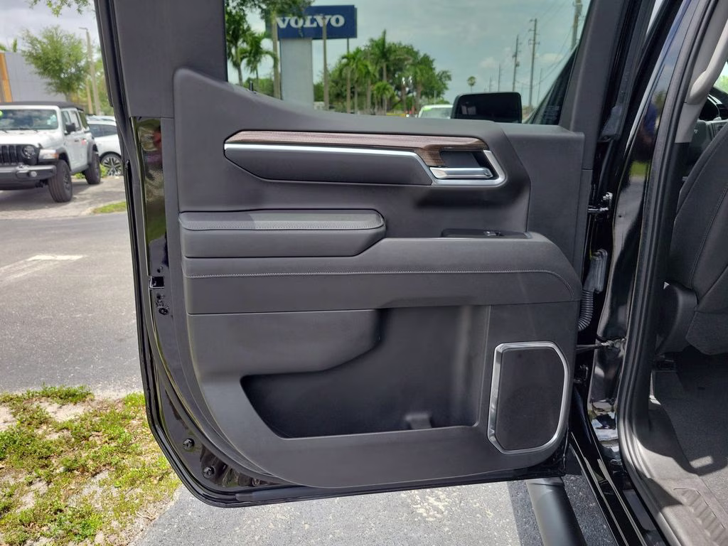 2025 Black Chevrolet Silverado RST 4X4 Truck