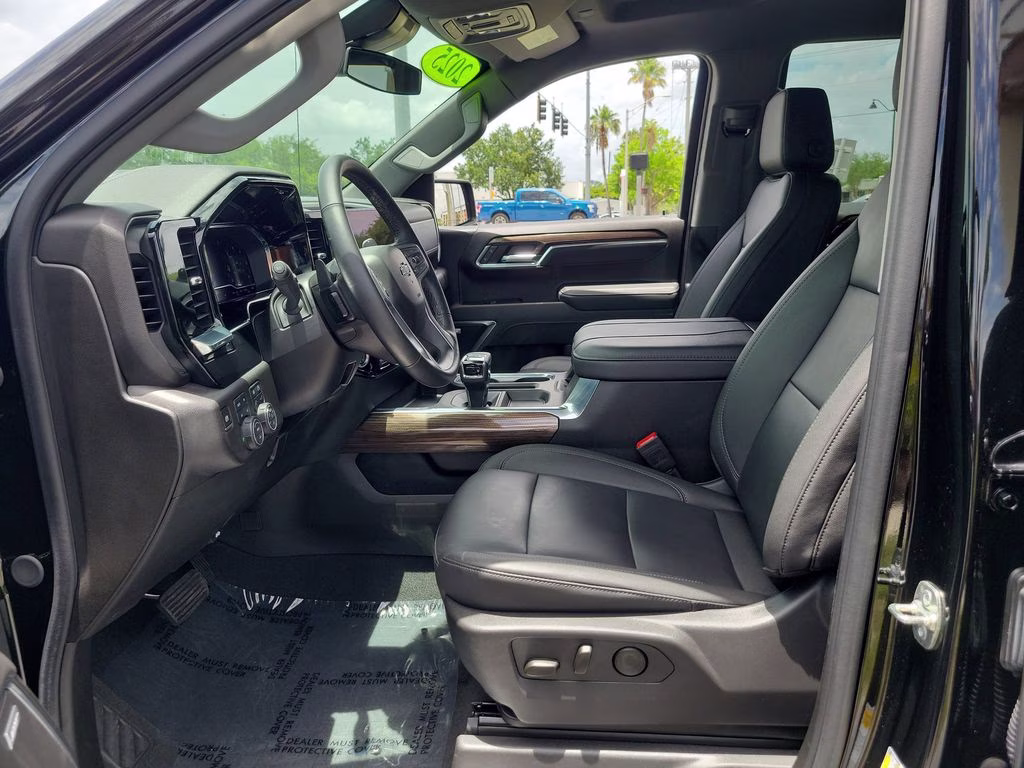2025 Black Chevrolet Silverado RST 4X4 Truck