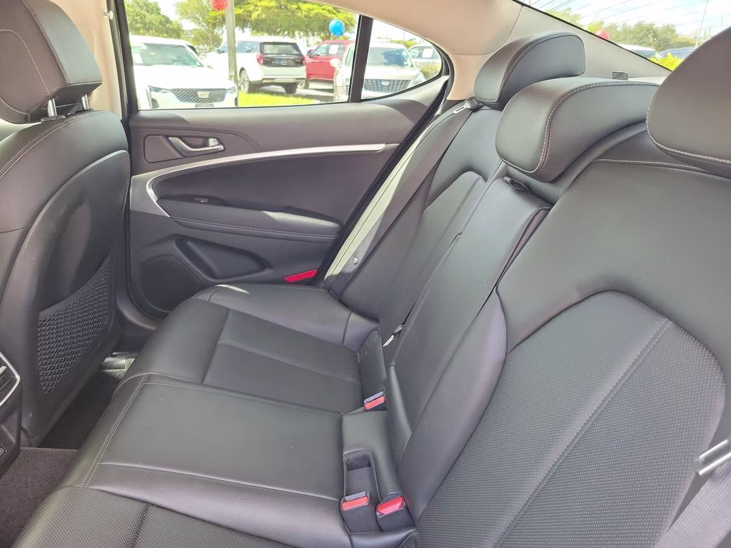 2025 Vik Black Genesis G70 2.5T RWD Sedan
