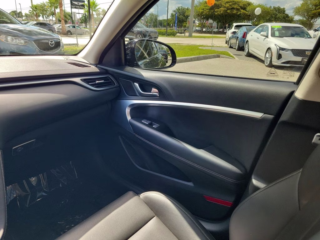 2025 Vik Black Genesis G70 2.5T RWD Sedan