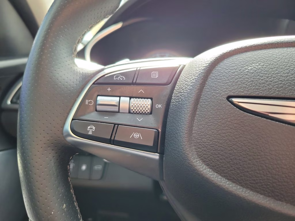 2025 Vik Black Genesis G70 2.5T RWD Sedan