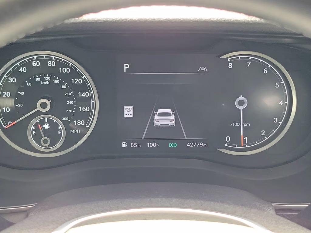 2025 Vik Black Genesis G70 2.5T RWD Sedan