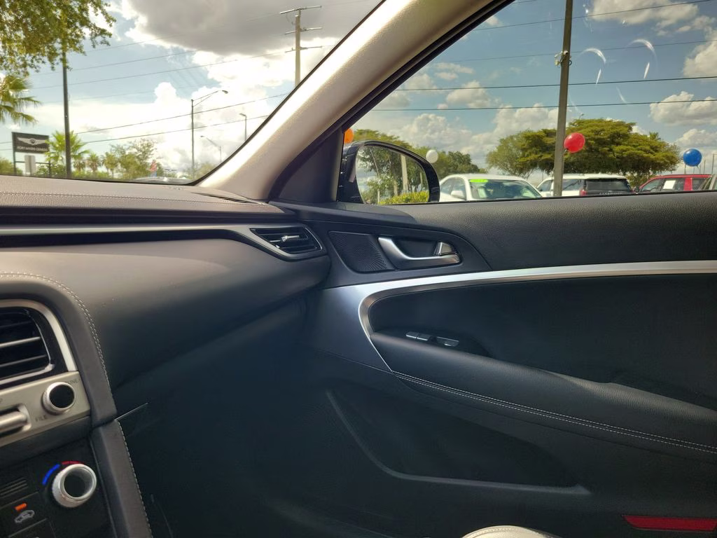 2025 Vik Black Genesis G70 2.5T RWD Sedan