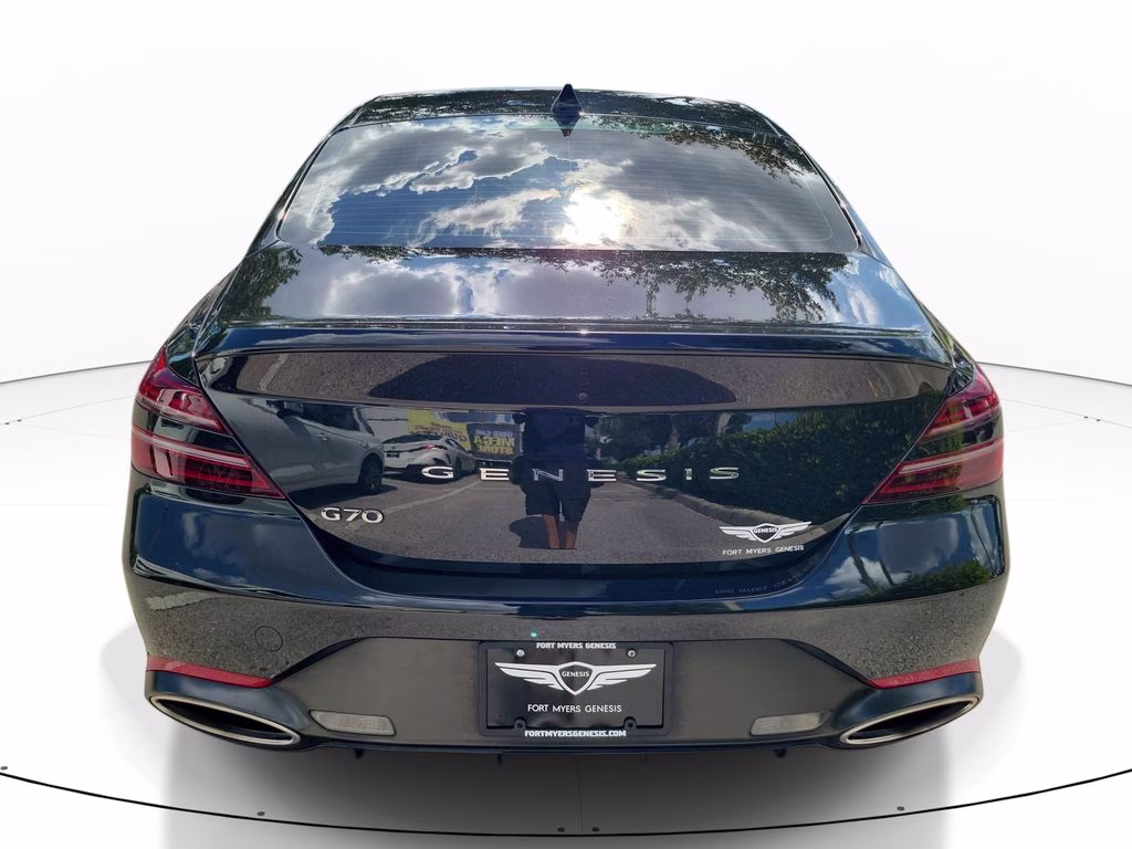 2025 Vik Black Genesis G70 2.5T RWD Sedan