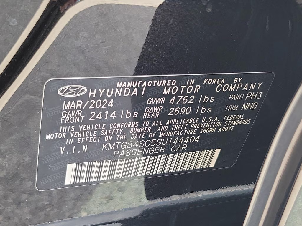 2025 Vik Black Genesis G70 2.5T RWD Sedan