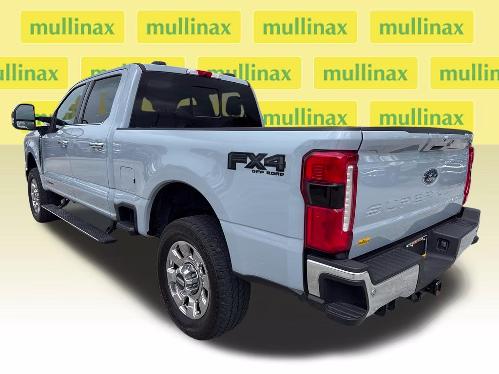 2025 Glacier Gray Metallic Tri-Coat Ford Super Duty F-250 SRW Lariat 4X4 Truck
