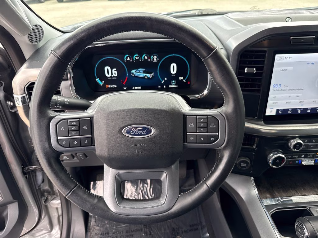 2023 Iconic Silver Metallic Ford F-150 Lariat RWD Truck