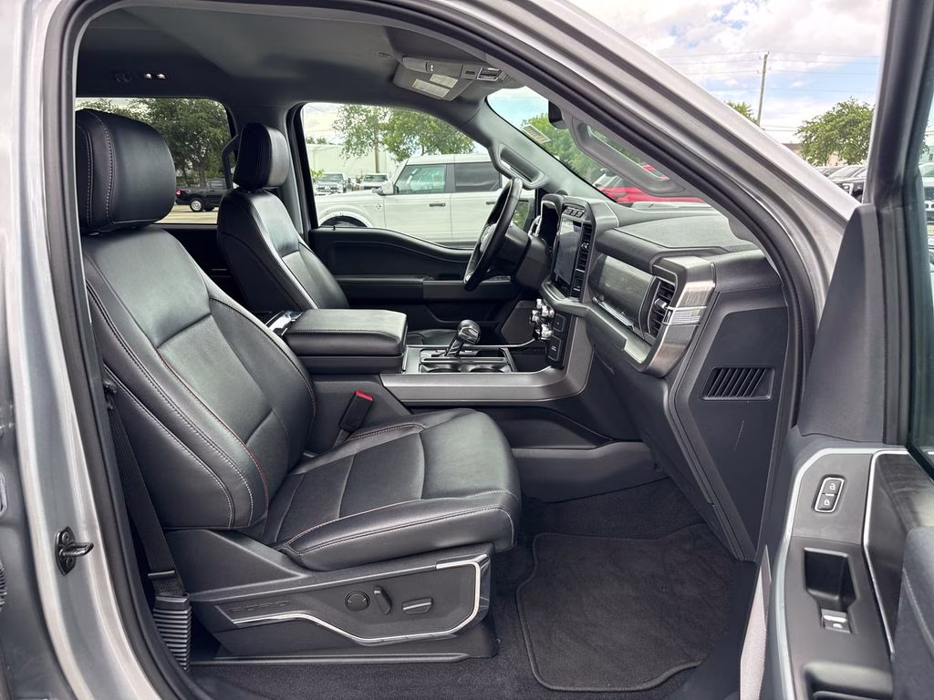 2023 Iconic Silver Metallic Ford F-150 Lariat RWD Truck