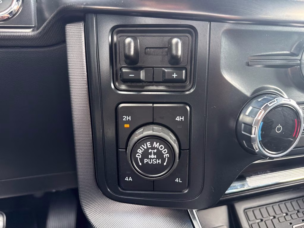 2025 Antimatter Blue Metallic Ford F-150 Platinum 4X4 Truck