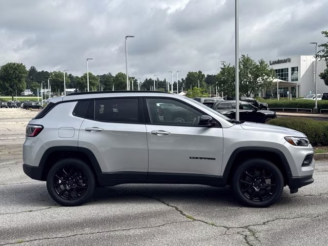 2026 Silver Zynith Metallic Clearcoat Jeep Compass Latitude Altitude 4X4 SUV