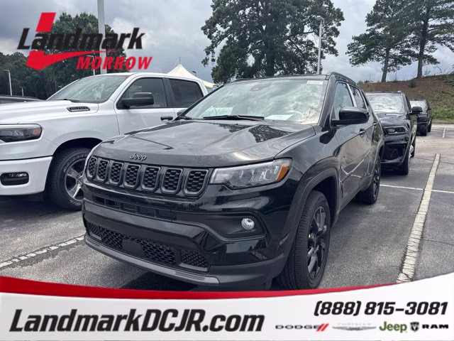 2026 Diamond Black Crystal Pearlcoat Jeep Compass Latitude Altitude 4X4 SUV