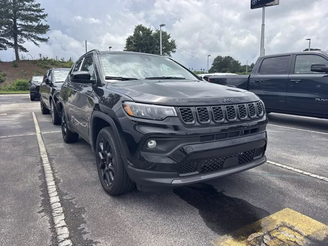 2026 Diamond Black Crystal Pearlcoat Jeep Compass Latitude Altitude 4X4 SUV