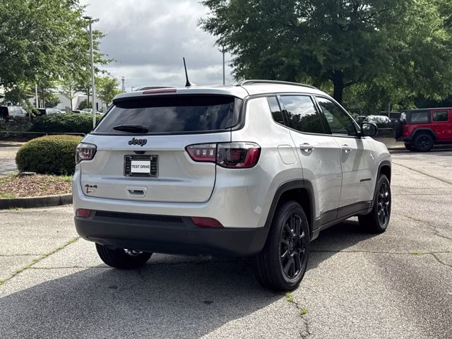 2026 Silver Zynith Metallic Clearcoat Jeep Compass Latitude Altitude 4X4 SUV