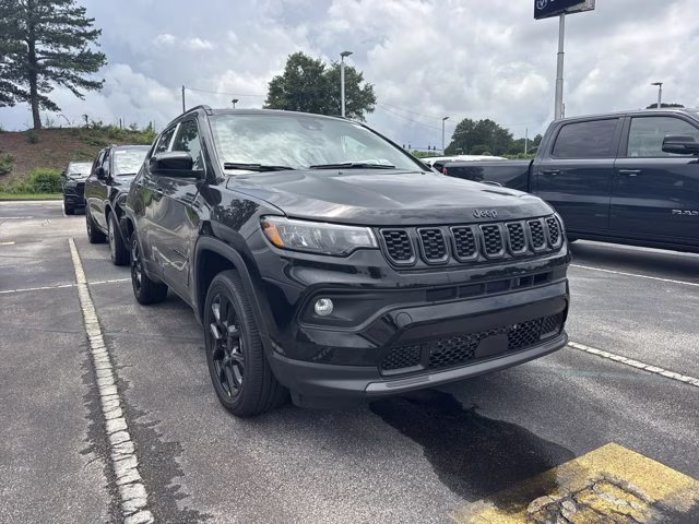2026 Diamond Black Crystal Pearlcoat Jeep Compass Latitude Altitude 4X4 SUV