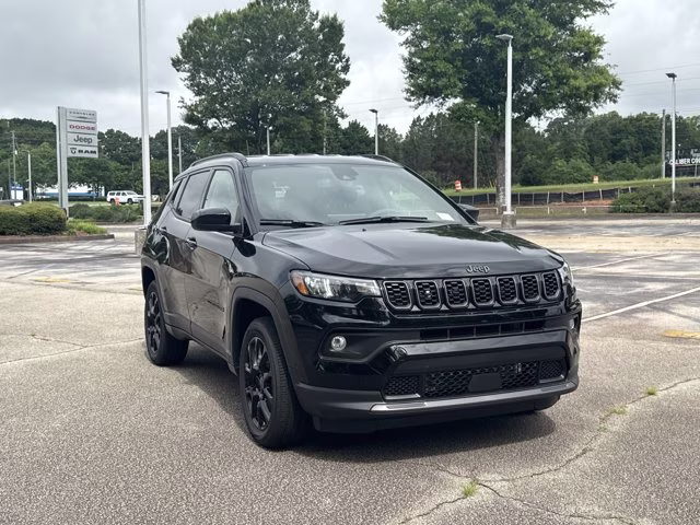 2026 Diamond Black Crystal Pearlcoat Jeep Compass Latitude Altitude 4X4 SUV