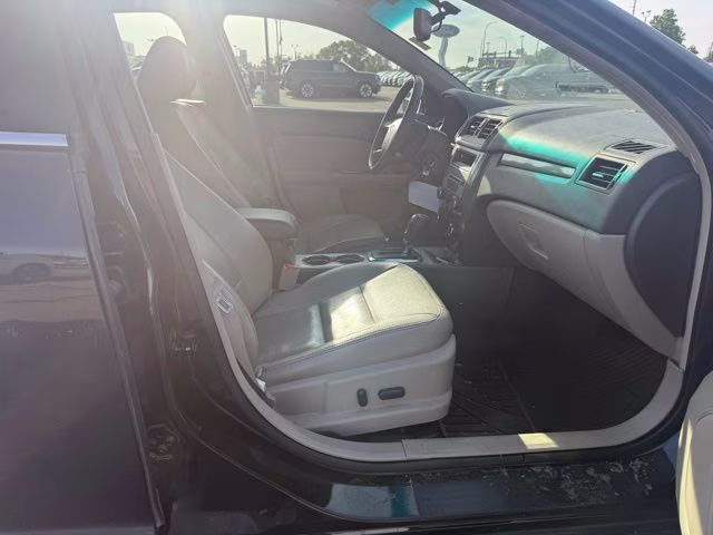 2011 Tuxedo Black Metallic Ford Fusion SEL FWD Sedan