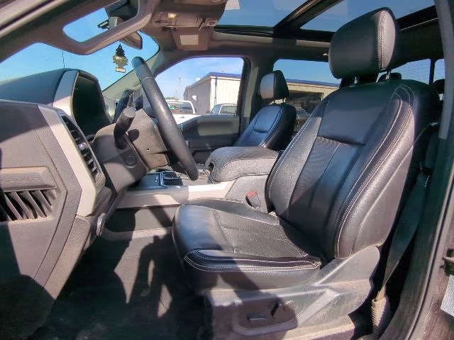 2021 Agate Black Metallic Ford Super Duty F-250 SRW Lariat 4X4 Truck