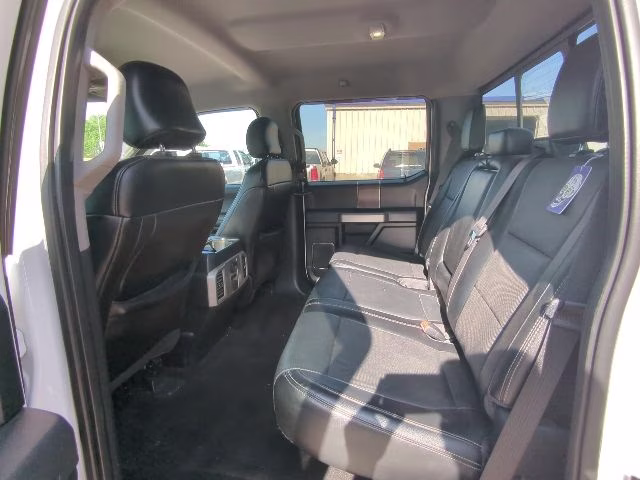 2015 White Platinum Metallic Tri-Coat Ford F-150 Lariat 4X4 Truck