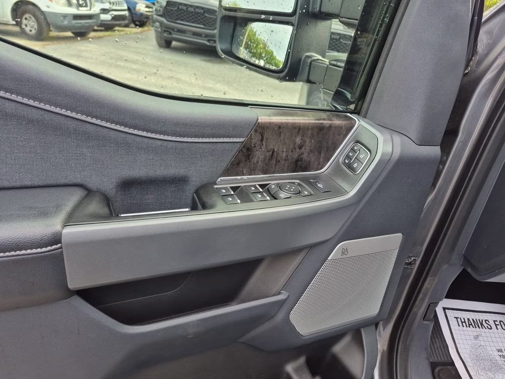 2024 Gray Metallic Ford Super Duty F-250 SRW Lariat 4X4 Truck