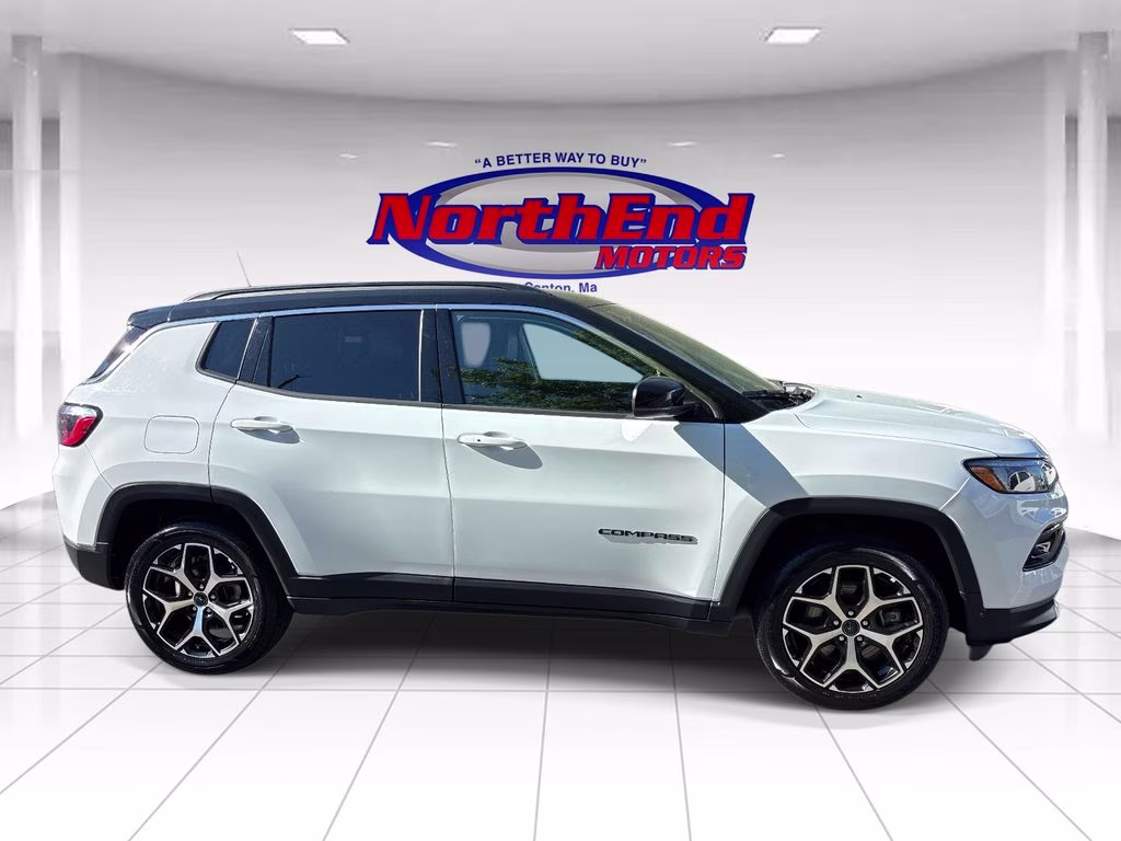 2025 Bright White Clearcoat Jeep Compass Limited 4X4 SUV