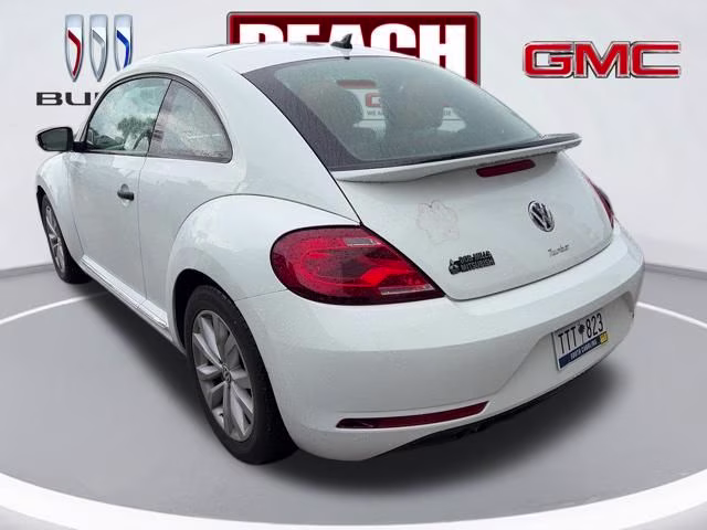 2017 Volkswagen Beetle FWD Hatchback