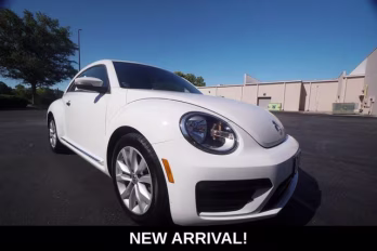 2017 Volkswagen Beetle 1.8T FWD Hatchback