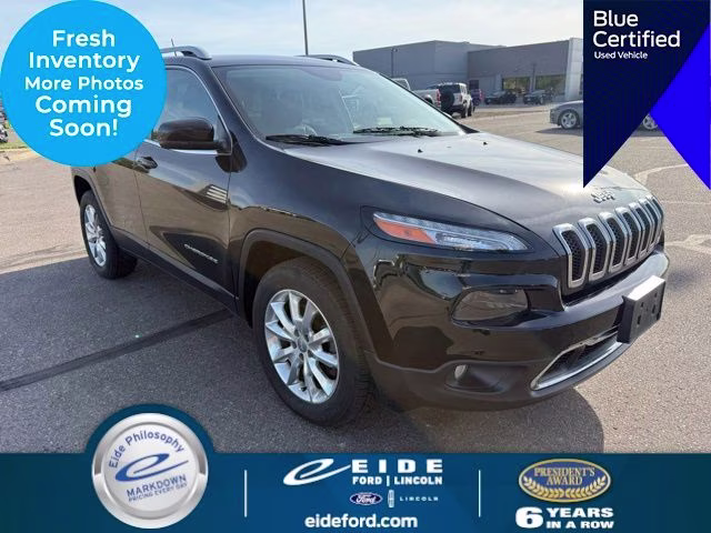 2017 Diamond Black Crystal Pearlcoat Jeep Cherokee Limited 4X4 SUV