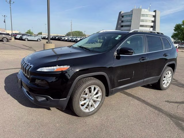 2017 Diamond Black Crystal Pearlcoat Jeep Cherokee Limited 4X4 SUV