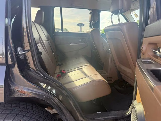 2012 Brilliant Black Crystal Pearlcoat Jeep Liberty Limited 4X4 SUV