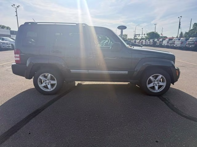 2012 Brilliant Black Crystal Pearlcoat Jeep Liberty Limited 4X4 SUV