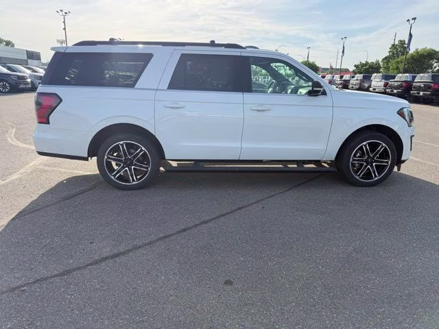 2020 Star White Metallic Tri-Coat Ford Expedition Max Limited 4X4 SUV