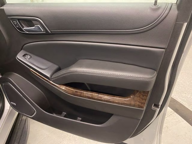 2017 Silver Ice Metallic Chevrolet Tahoe LT 4X4 SUV