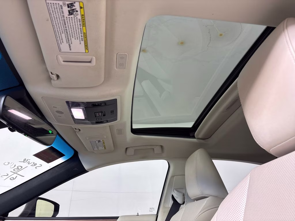 2023 White Pearl Lexus ES 350 FWD Sedan