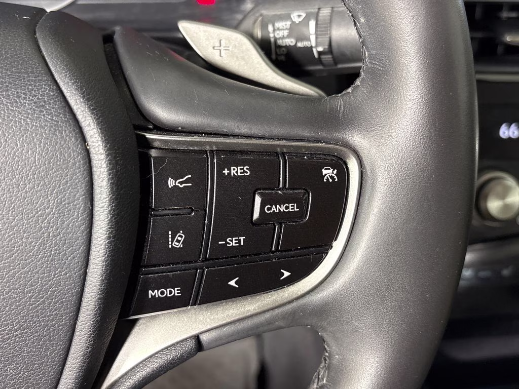 2023 White Pearl Lexus ES 350 FWD Sedan