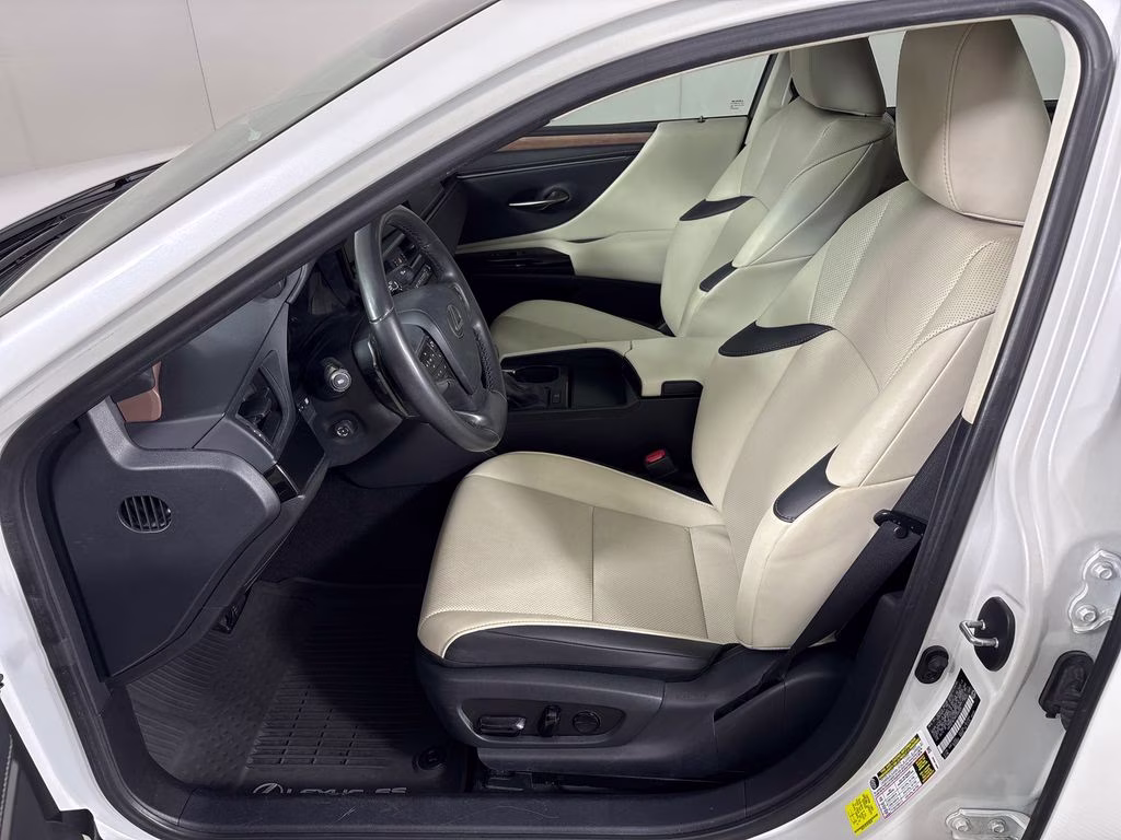 2023 White Pearl Lexus ES 350 FWD Sedan